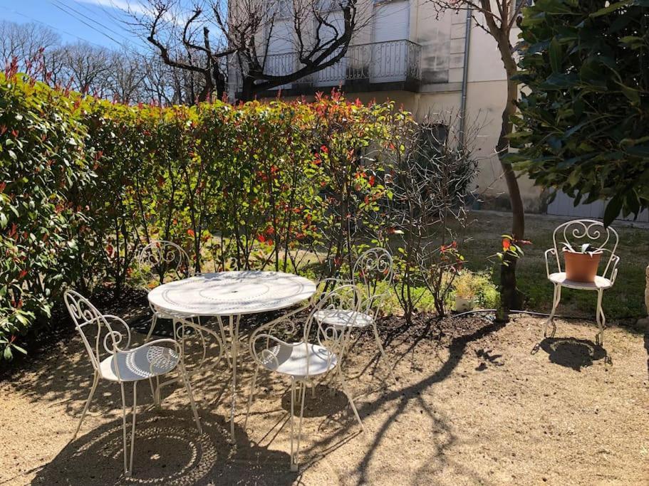 Ulysse, Appartement Spacieux Au Centre Historique D'Uzes En Rez-De-Chaussee Avec Exterieur, Proche Parking Des Marroniers Exteriör bild